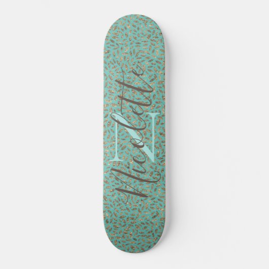 Chic Glittery Feathers Monogram Skateboard (Voorkant)