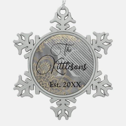 Chic Glittery Mandala Monogram Familienaam Tin Sneeuwvlok Ornament (Voorkant)