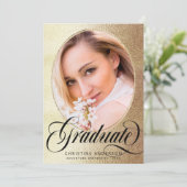 Chic Gold Foil Black Script Photo Afstuderen Aankondiging (Staand voorkant)