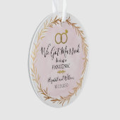 Chic Gold gehuwd tijdens Pandemische kerstmis Ornament (voorkant)