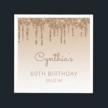 Chic Gold Glitter Drip 60th Birthday Party Servet<br><div class="desc">Deze papieren servische verjaardagsfeestartikelen hebben een gouden faux glitter grens en gouden achtergrond. Pas hen met de naam van de gast van eer in gouden handschrift,  met haar verjaardag en datum hieronder in sans serif doopvont aan.</div>