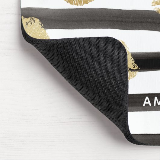 Chic Gold Glitter Lips & Black Stripes Monogram Muismat (Hoek)