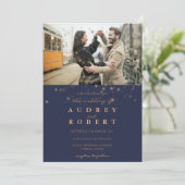 Chic Gold Glitter Navy Blue Photo Wedding Kaart (Staand voorkant)