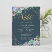 Chic Gold Glitter Script Surprise Birthday Party Kaart (Staand voorkant)