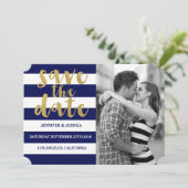 Chic Gold | Vetgedrukte blauwe streepfoto Sla de d Save The Date (Staand voorkant)