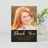 Chic Gold Zwart Afstuderen Foto Bedankt Card Aankondiging (Staand voorkant)