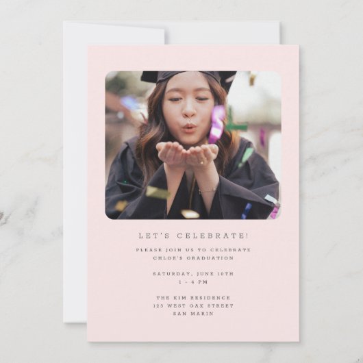 Chic Gouden Script Boog Roze Verloopfoto Afstudere Aankondiging (Achterkant)