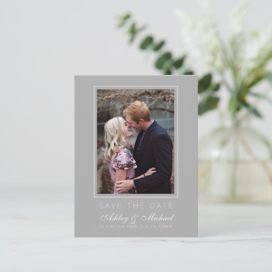 Chic Gray Save the Date Verlovingsfoto Aankondigingskaart (Staand voorkant)