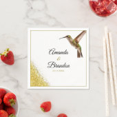Chic Green Hummingbird en Gold Dust Wedding Servet (Insitu)