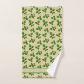 Chic Green Leaves op Lucky Beige Bad Handdoek (Handdoek)