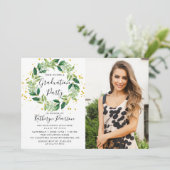 Chic Greenery Wreath Gold Glitter Afstuderen Foto Kaart (Staand voorkant)