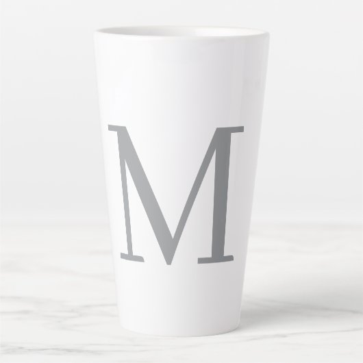 Chic Grey Initiaal Letter Monogram Modern Latte Mok (Voorkant)