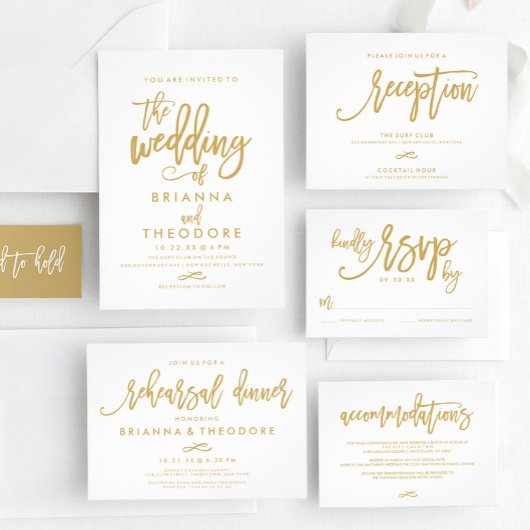 Chic Hand Lettered Gold Wedding Uitnodiging