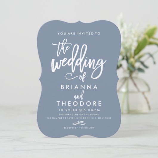 Chic Hand Lettered Wedding Invitation Dusty Blue Kaart (Staand voorkant)