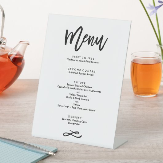 Chic Hand Lettered Wedding Menu Black Reclamebord Met Voetstuk (Insitu)
