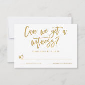 Chic Hand Lettered Wedding RSVP Kaart in Goud (Voorkant)