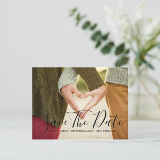 Chic Hand Lettert Manuscript sparen de Datum Uitnodiging Briefkaart (Staand voorkant)