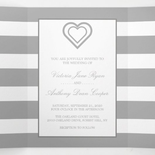 Chic Heart, Zilver Gestreepte Trouwsuite Drieluik Uitnodiging (Binnenkant midden)