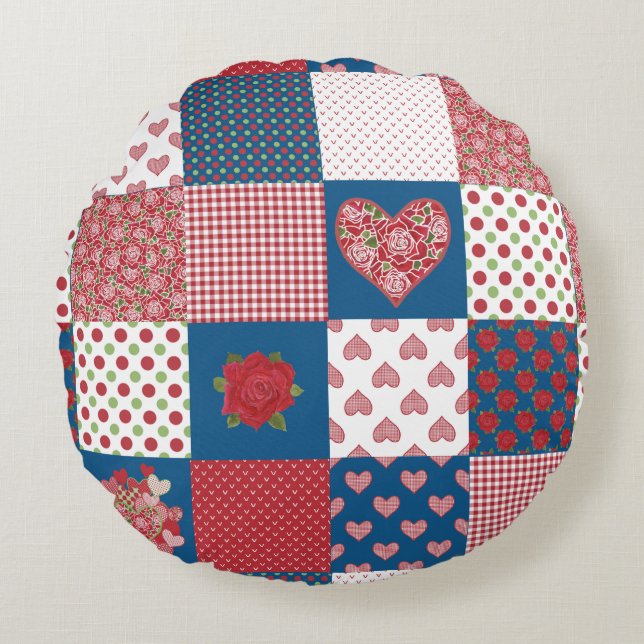 Chic Hearts and Rozen Faux Patchwork Round Pillow Rond Kussen (Voorkant)