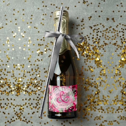 Chic Hot Pink Waterverf Floral Wedding Mini Sparkling Wijnetiket