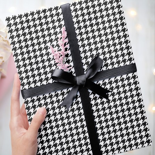 Chic Houndstooth Patroon Zwart & Wit Verjaardag Cadeaupapier