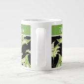 Chic Jumbo Coffee Mok: Lilies van de vallei, zwart Grote Koffiekop (Achterkant)