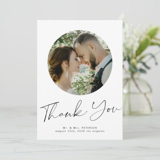 Chic kalligrafie 2 foto bruiloft bedankkaart (Staand voorkant)