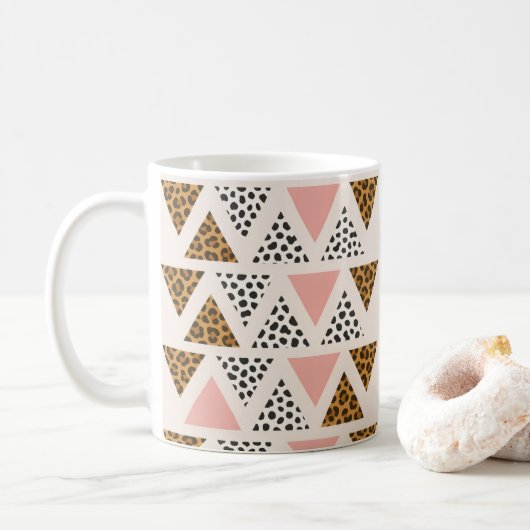 Chic Leopard & Pink Triangle Pattern Koffiemok (Met donut)