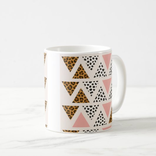 Chic Leopard & Pink Triangle Pattern Koffiemok (Voorkant rechts)