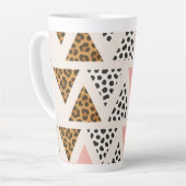 Chic Leopard & Pink Triangle Pattern Latte Mok (Linkerhoek)