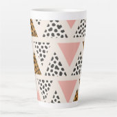 Chic Leopard & Pink Triangle Pattern Latte Mok (Voorkant)