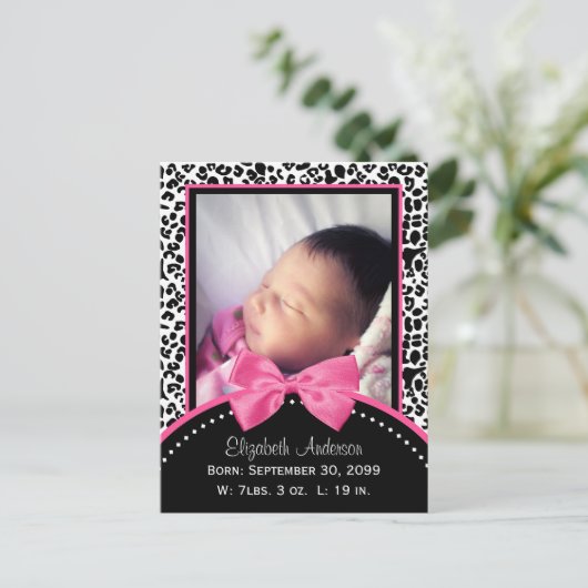 Chic Leopard Print Baby Fotogeboorteaankondiging Aankondigingskaart (Staand voorkant)