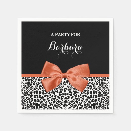 Chic Leopard Print Burnt Oranje Bow met naam Servetten (Voorkant)