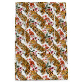 Chic Leopard Print – vet en stijlvol Medium Cadeauzakje (Voorkant)