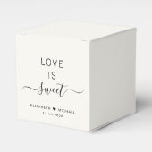 Chic Love Is Sweet Cream Trouw Bedankdoosjes (Voorkant Zijde)