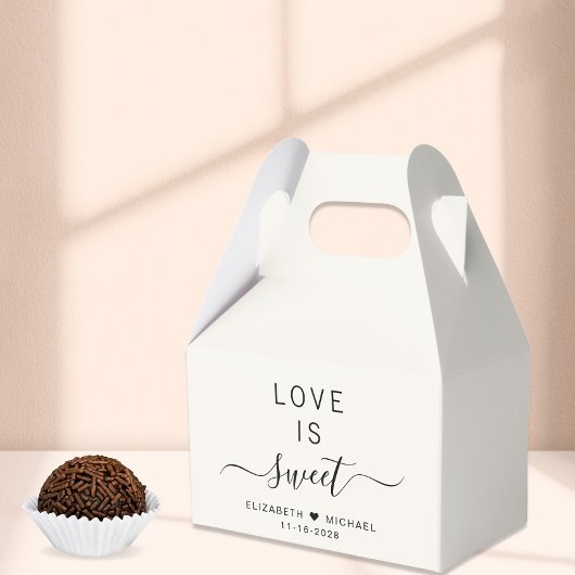 Chic Love Is Sweet Cream Trouw Bedankdoosjes