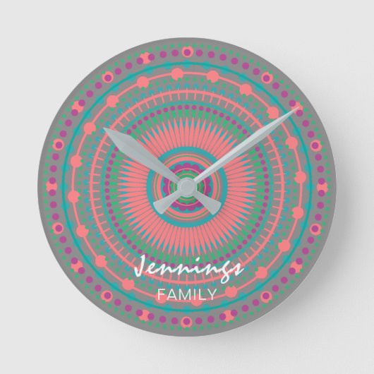 Chic Mandala Monogrammed Ronde Klok (Voorkant)