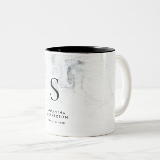Chic Marble Monogram Tweekleurige Koffiemok (Voorkant rechts)