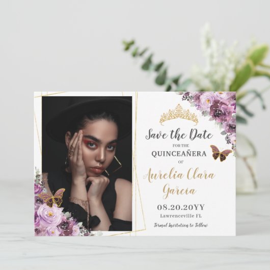 Chic Mauve Plum Paars Floral Quinceañera Foto Save The Date (Staand voorkant)