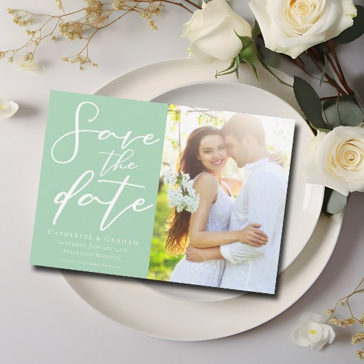Chic Mint Green Paar Foto Spring Save The Date