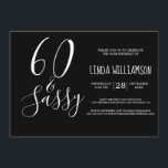 Chic Modern 60 Sassy Black White 60th Birthday Kaart<br><div class="desc">Vier het veranderen van 60 in stijl met dit moderne zwart-wit 60e verjaardagsontwerp, een chique 60e verjaardagsuitnodiging die u eenvoudig kunt personaliseren en verzenden voor uw zestigste verjaardagsfeestviering. De woorden zestig en sassy zijn gezet met behulp van elegante scriptkalligrafie en moderne typografie. Als u hulp of bijpassende producten nodig hebt,...</div>