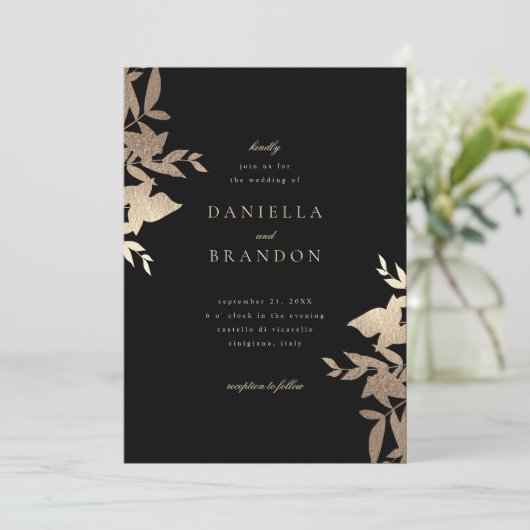 Chic Modern Botanical Faux Gold Black Wedding Kaart (Staand voorkant)
