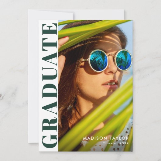 Chic Modern Emerald Groen Wit Foto Afstuderen Aankondiging (Voorkant)
