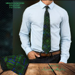Chic Modern Groen Diamant Gradient Patroon Stropdas<br><div class="desc">Als u op zoek bent naar iets unieks, is dit stropdas op een handgeschilderde groene gradiëntachtergrond met een wervelwind van lichtere streken van blauwe tinten en een ruitpatroon. Dit moderne modieuze diamantpatroon stropdas zal de stijlvolle stijl van uw man aanzienlijk verbeteren en zou een geweldig cadeau zijn voor elke gelegenheid....</div>