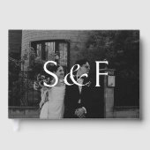 Chic Modern Monogram Script Wedding Gastenboek (Voorkant)