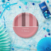 Chic Modern roze Chevron stripes met naam Papieren Bordje (Feest)