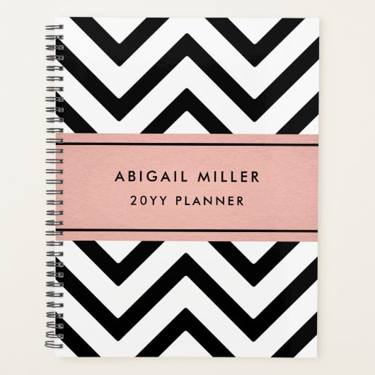Chic Modern Roze, Zwart en Wit Chevron Patroon Planner (Voorkant)