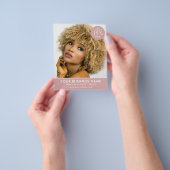 Chic Moderne Make-up Schoonheidssalon Roze Bedrijf Flyer (Hand)