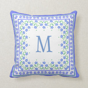 Chic Monogram Blue Periwinkles Floral Border Kussen