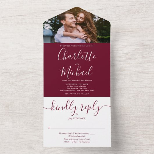 Chic Monogram Burgundy Script Photo Weddenschap All In One Uitnodiging (Binnen)